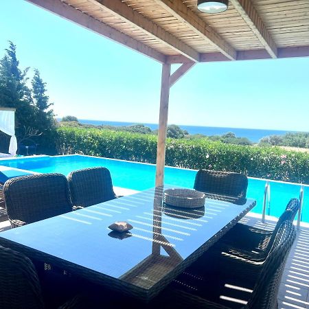 White Blue Villa ラクハニア エクステリア 写真