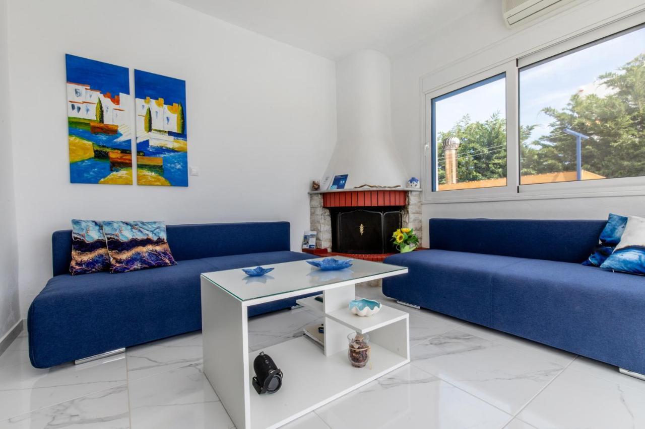 White Blue Villa ラクハニア エクステリア 写真