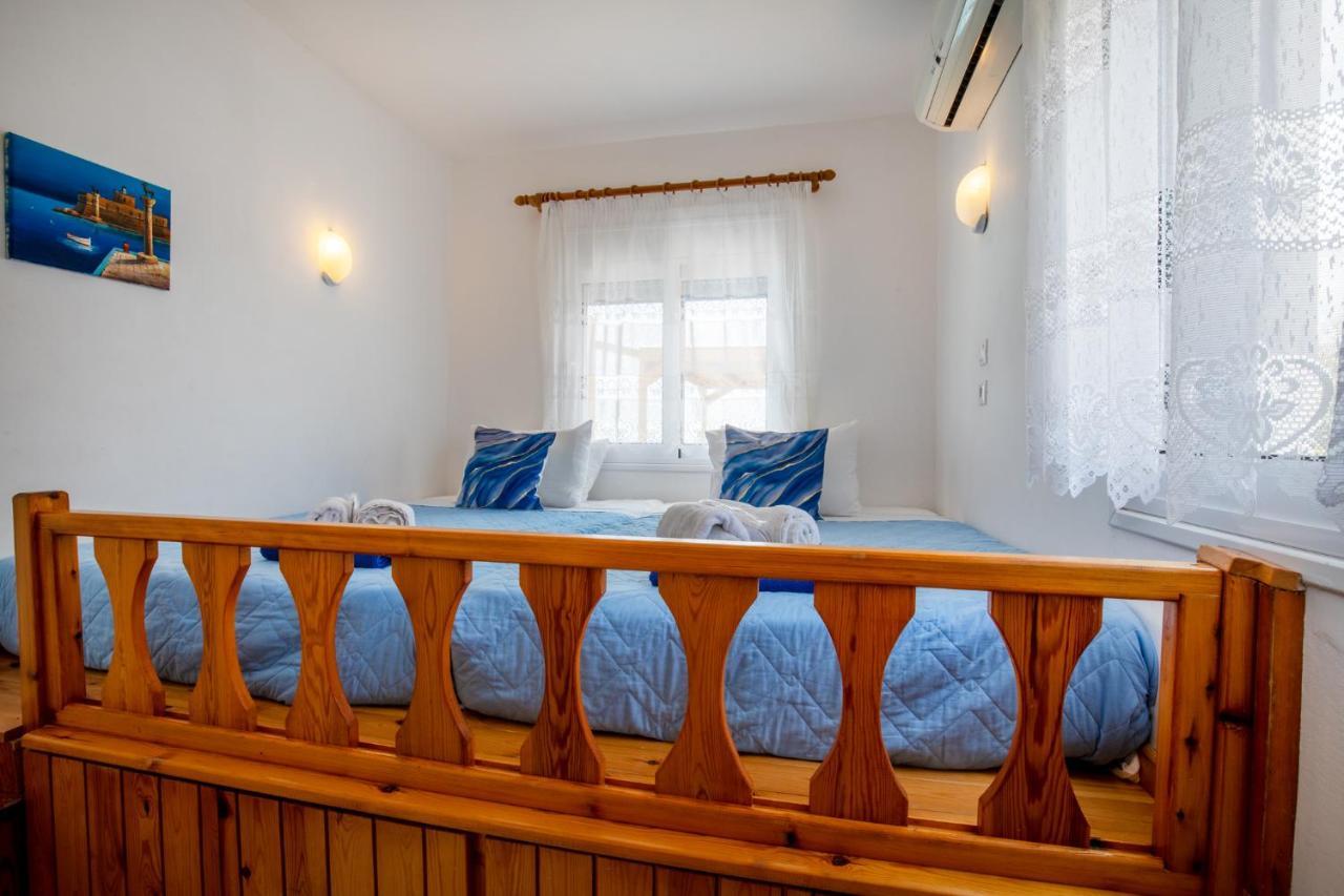 White Blue Villa ラクハニア エクステリア 写真